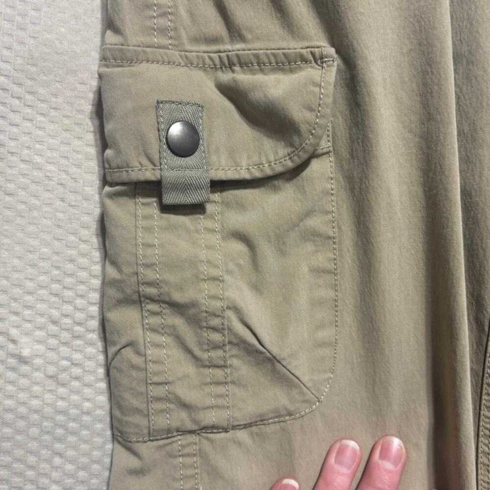 Kuhl Womens Hiking Pants Size 4 Regular Tan Cargo Roll Up Outdoor Utility Travel - Picture 4 of 10